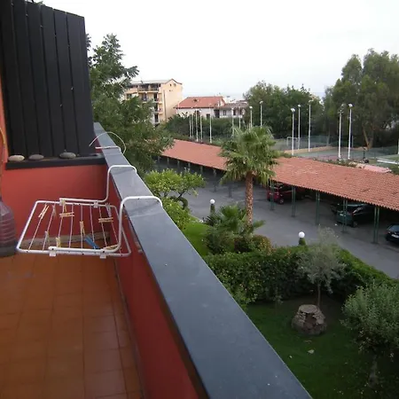 Sunny Holiday home Giardini Naxos